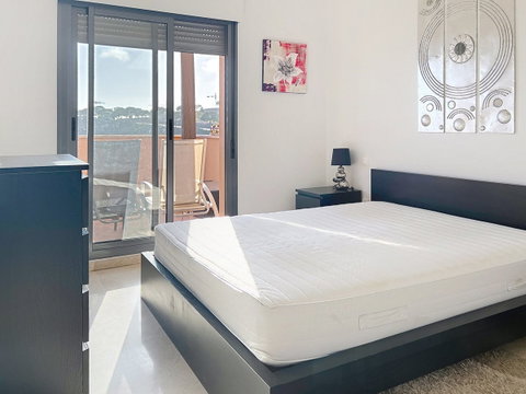 Penthouse in Manilva, Costa del Sol – 2 beds – 299000 € - photo 34 of 52