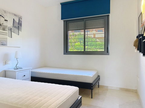 Penthouse in Manilva, Costa del Sol – 2 beds – 299000 € - photo 41 of 52