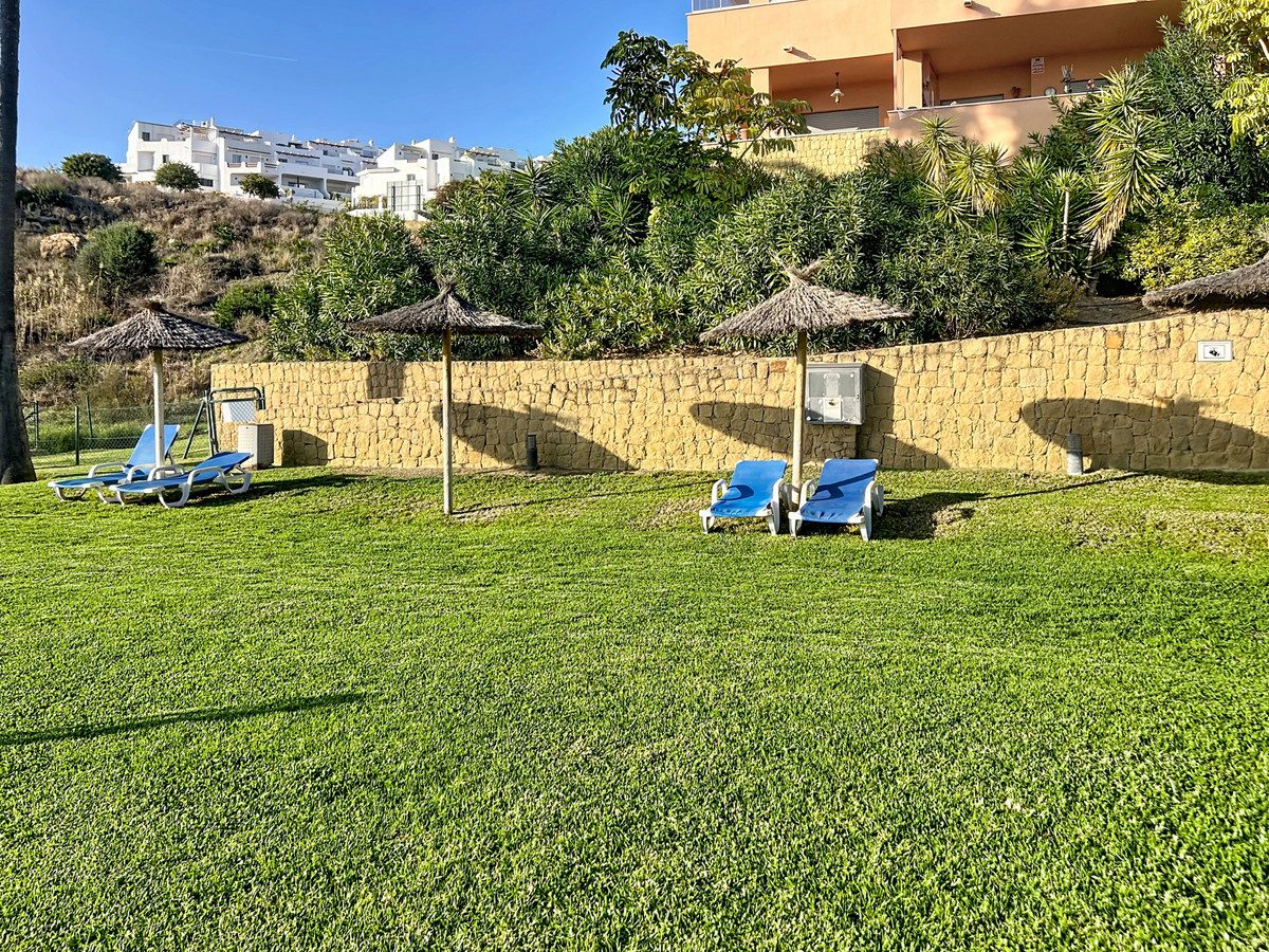 Penthouse in Manilva, Costa del Sol – 2 beds – 299000 € - photo 45 of 52