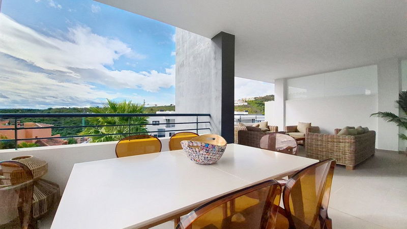 Middle Floor Apartment in Casares, Costa del Sol – 3 beds – 549000 €