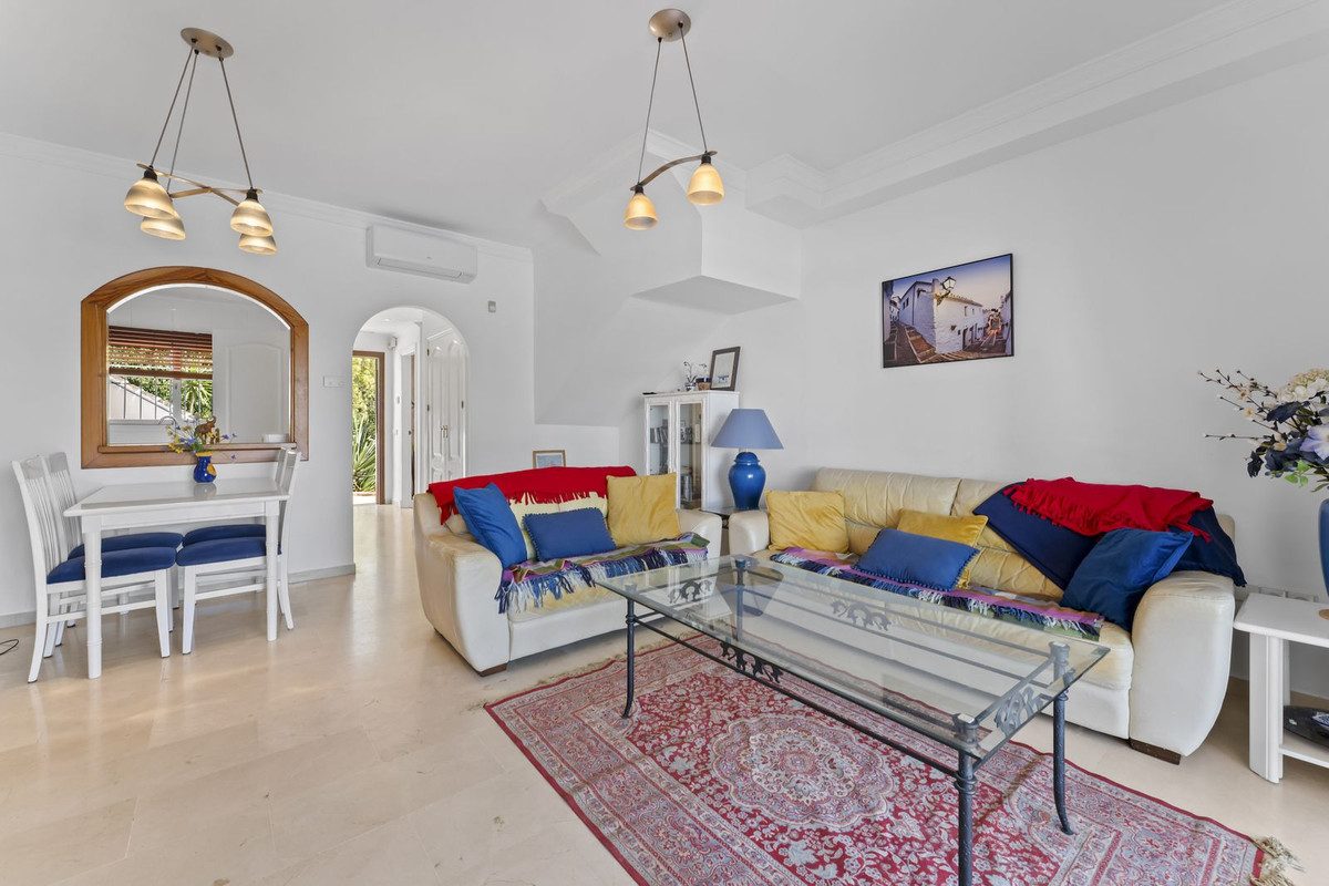 Duplex in Mijas, Costa del Sol – 2 beds – 349000 € - photo 16 of 36