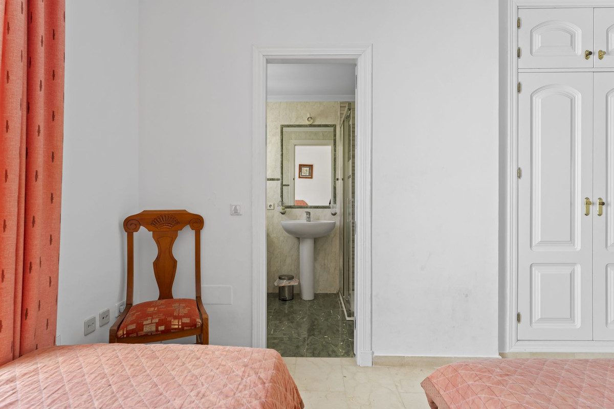 Duplex in Mijas, Costa del Sol – 2 beds – 349000 € - photo 23 of 36