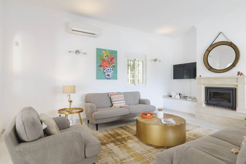 Detached Villa in Mijas, Costa del Sol – 4 beds – 1175000 € - photo 2 of 33