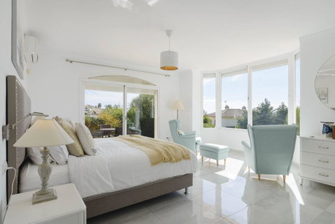 Detached Villa in Mijas, Costa del Sol – 4 beds – 1175000 € - photo 5 of 33