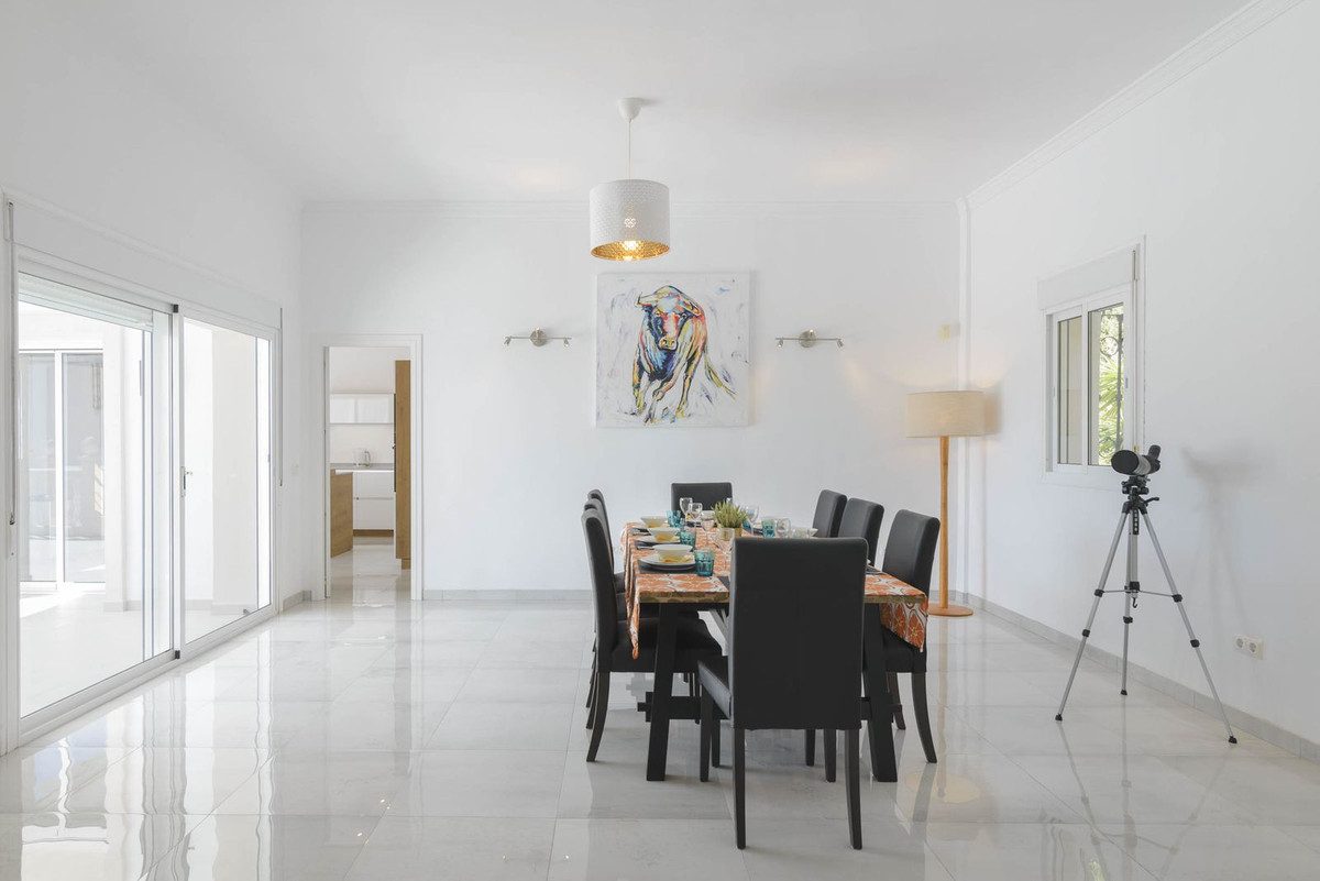 Detached Villa in Mijas, Costa del Sol – 4 beds – 1175000 € - photo 12 of 33