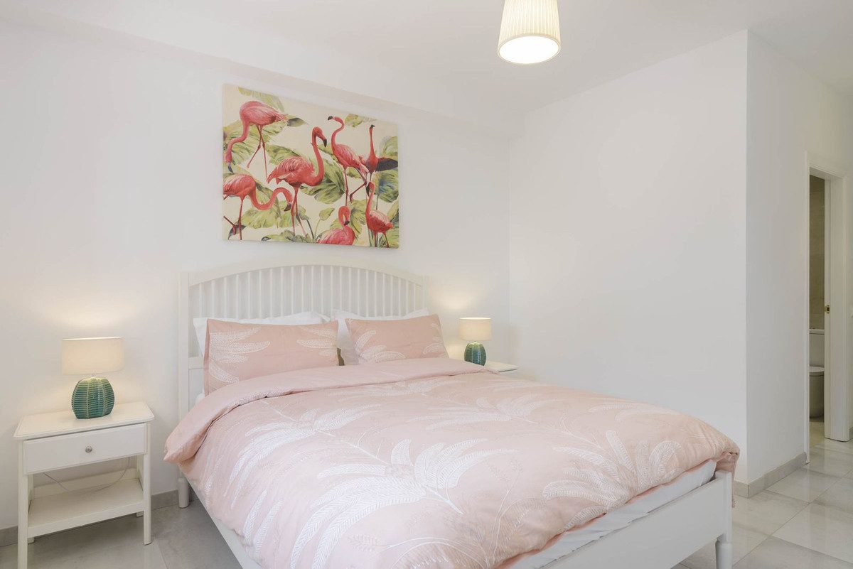 Detached Villa in Mijas, Costa del Sol – 4 beds – 1175000 € - photo 22 of 33