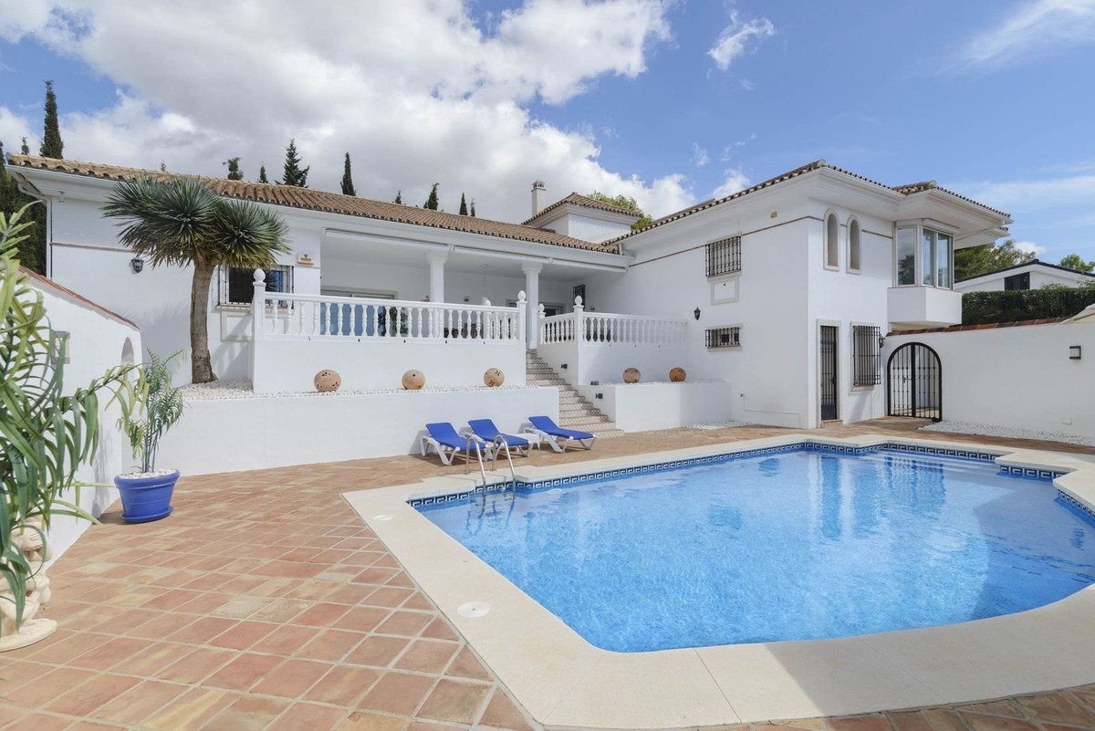 Detached Villa in Mijas, Costa del Sol – 4 beds – 1175000 € - photo 32 of 33