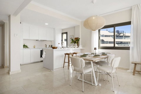 Penthouse in Estepona, Costa del Sol – 3 beds – 650000 € - photo 5 of 36