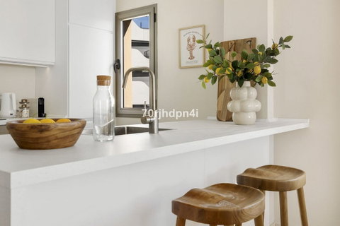 Penthouse in Estepona, Costa del Sol – 3 beds – 650000 € - photo 11 of 36