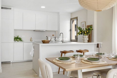 Penthouse in Estepona, Costa del Sol – 3 beds – 650000 € - photo 19 of 36