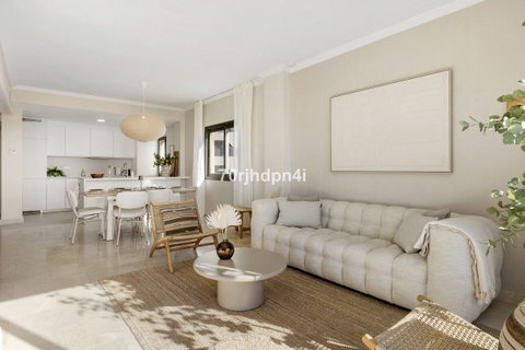 Penthouse in Estepona, Costa del Sol – 3 beds – 650000 € - photo 22 of 36
