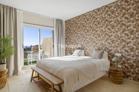 Penthouse in Estepona, Costa del Sol – 3 beds – 650000 € - photo 28 of 36