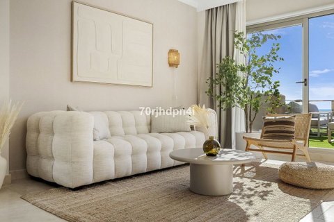 Penthouse in Estepona, Costa del Sol – 3 beds – 650000 € - photo 33 of 36