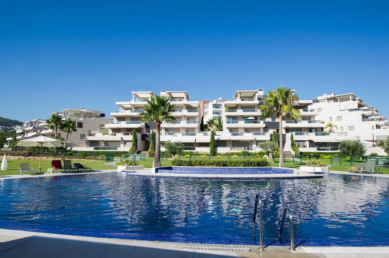 Middle Floor Apartment in Benahavís, Costa del Sol – 3 beds – 875000 €