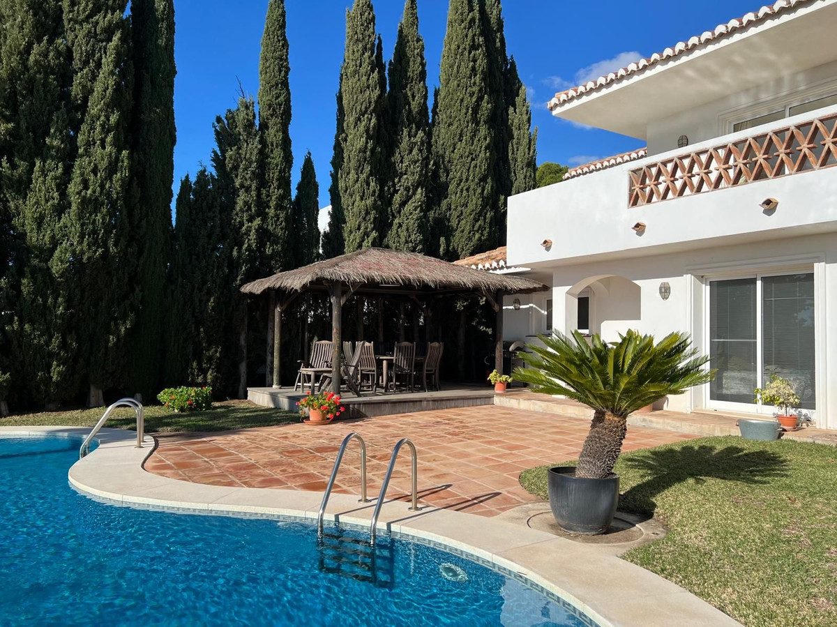 Detached Villa in Mijas, Costa del Sol – 4 beds – 1550000 € - photo 11 of 31