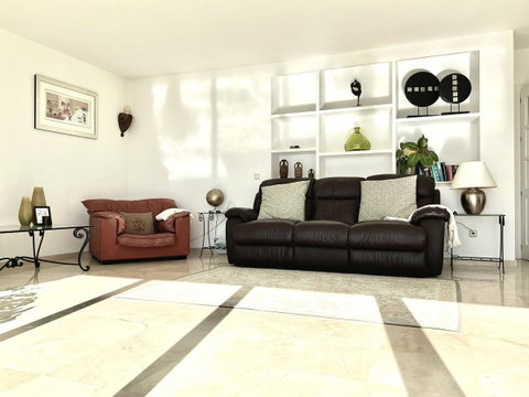 Detached Villa in Mijas, Costa del Sol – 4 beds – 1550000 € - photo 24 of 31