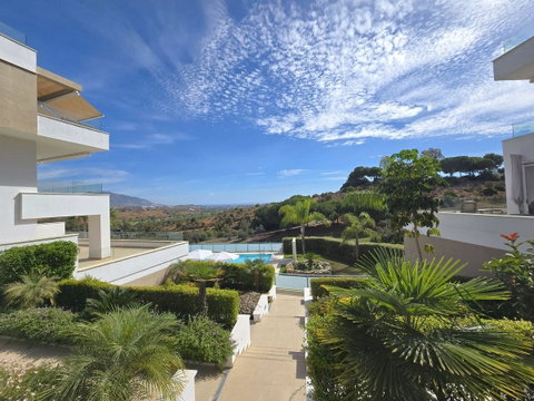 Middle Floor Apartment in Mijas, Costa del Sol – 2 beds – 485000 € - photo 5 of 33