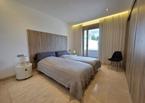 Middle Floor Apartment in Mijas, Costa del Sol – 2 beds – 485000 € - photo 7 of 33