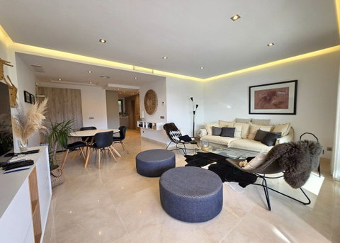 Middle Floor Apartment in Mijas, Costa del Sol – 2 beds – 485000 € - photo 19 of 33