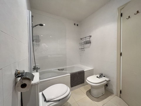 Middle Floor Apartment in Mijas, Costa del Sol – 2 beds – 299000 € - photo 11 of 20