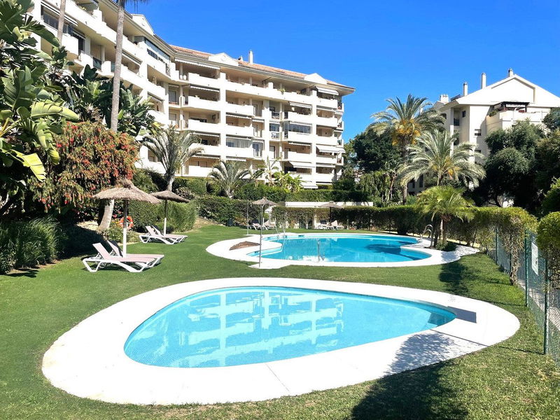 Middle Floor Apartment in Marbella, Costa del Sol – 3 beds – 475000 €