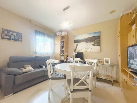 Middle Floor Apartment in Marbella, Costa del Sol – 3 beds – 475000 € - photo 8 of 23