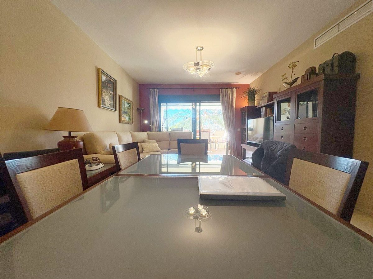 Middle Floor Apartment in Marbella, Costa del Sol – 3 beds – 475000 € - photo 12 of 23