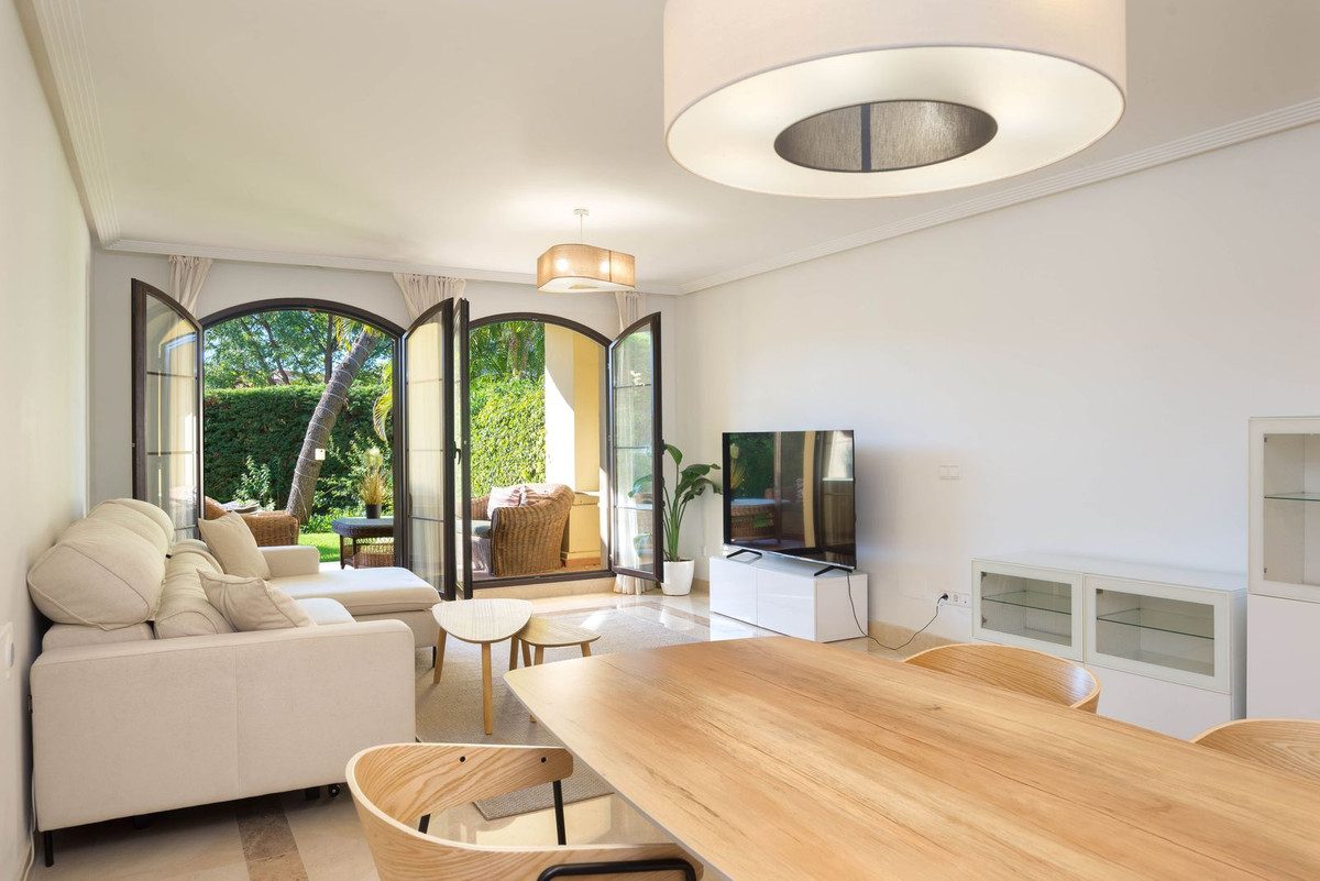 Ground Floor Apartment in Benahavís, Costa del Sol – 3 beds – 499000 € - photo 2 of 25