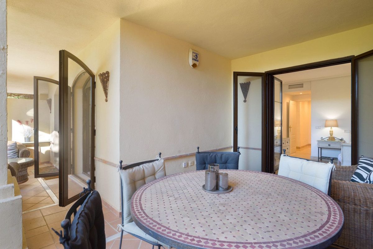 Ground Floor Apartment in Benahavís, Costa del Sol – 3 beds – 499000 € - photo 14 of 25