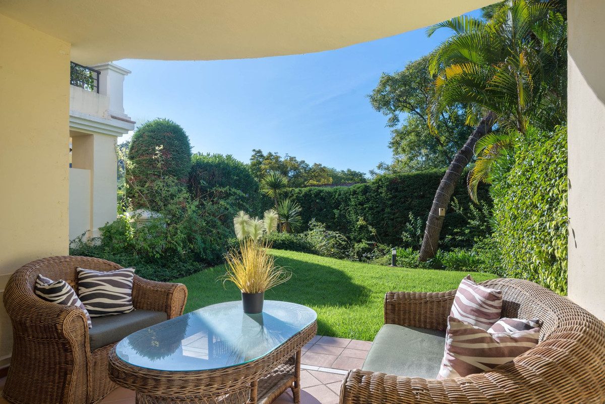 Ground Floor Apartment in Benahavís, Costa del Sol – 3 beds – 499000 € - photo 15 of 25