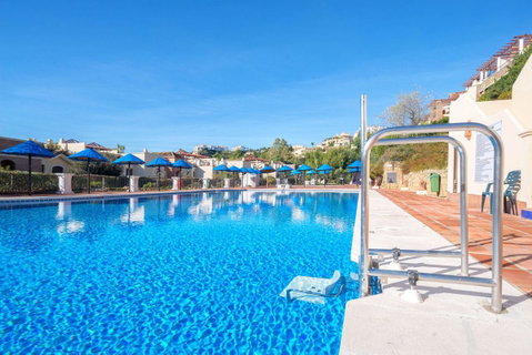 Ground Floor Apartment in Benahavís, Costa del Sol – 3 beds – 499000 € - photo 23 of 25