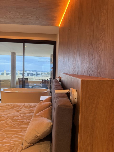 Middle Floor Apartment in Fuengirola, Costa del Sol – 3 beds – 760000 € - photo 15 of 28