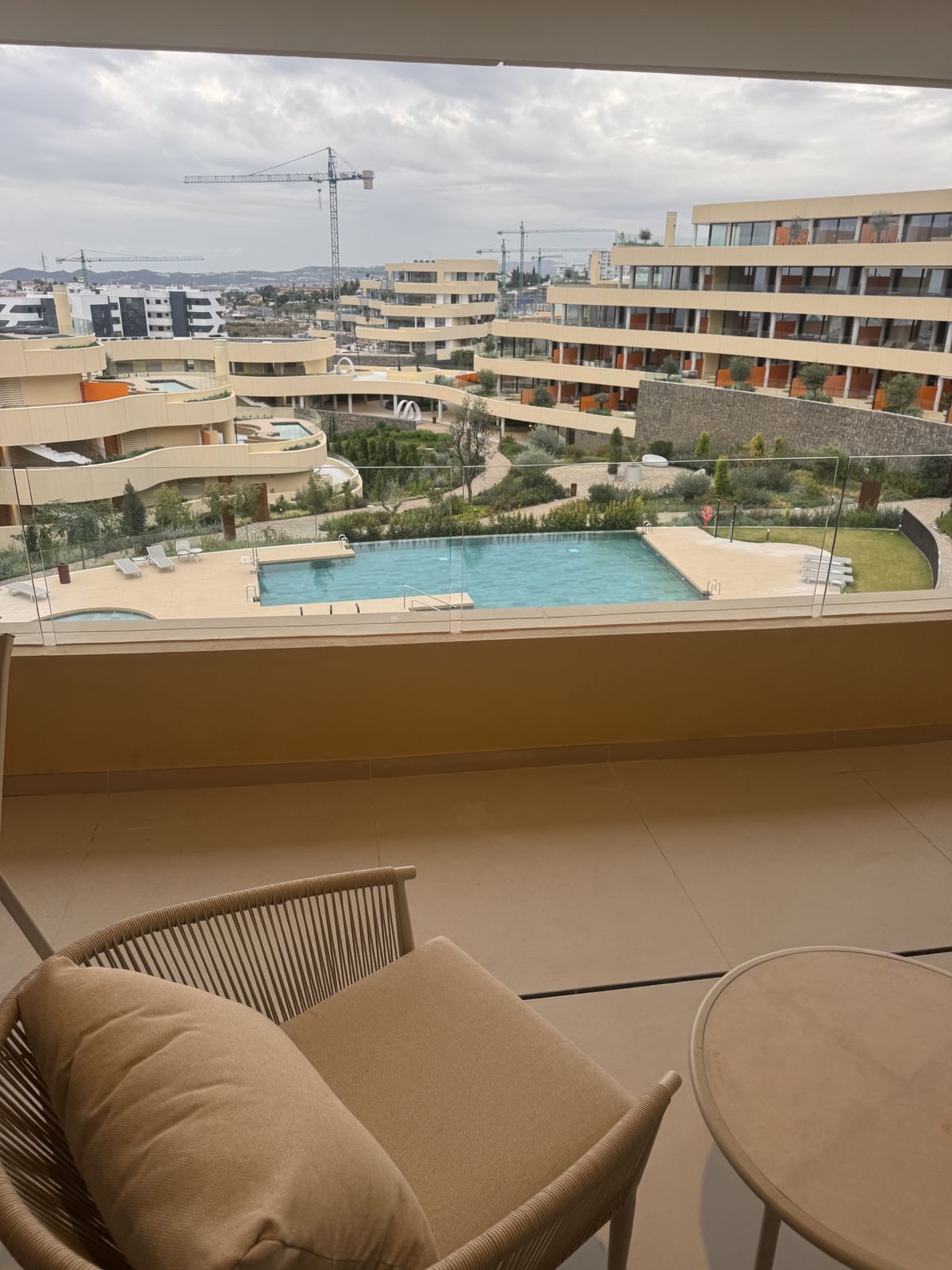 Middle Floor Apartment in Fuengirola, Costa del Sol – 3 beds – 760000 € - photo 23 of 28