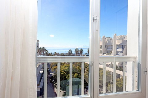 Middle Floor Apartment in Marbella, Costa del Sol – 3 beds – 650000 € - photo 12 of 20