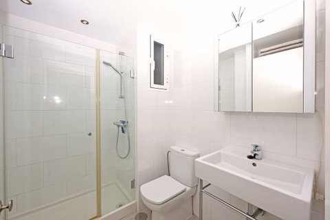 Middle Floor Apartment in Marbella, Costa del Sol – 3 beds – 650000 € - photo 19 of 20
