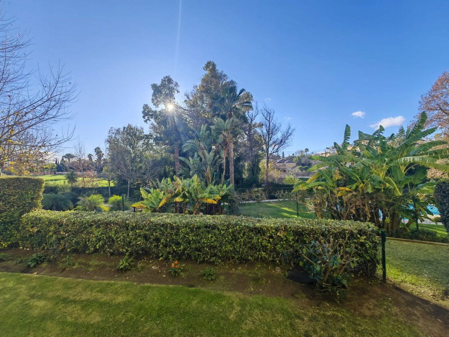 Ground Floor Apartment in Marbella, Costa del Sol – 3 beds – 449000 € - photo 1 of 38