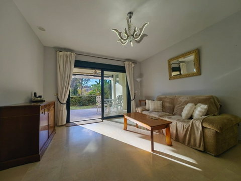 Ground Floor Apartment in Marbella, Costa del Sol – 3 beds – 449000 € - photo 12 of 38