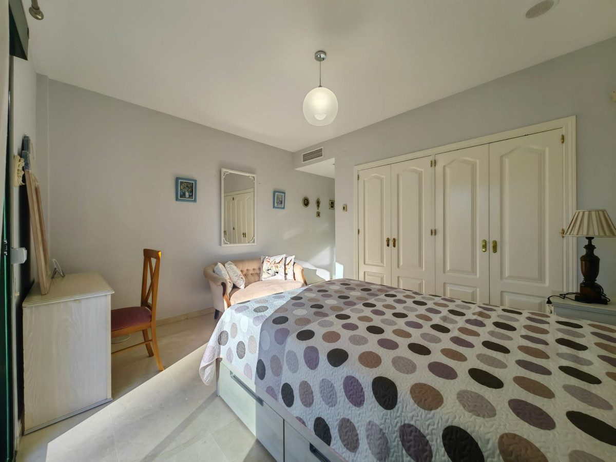 Ground Floor Apartment in Marbella, Costa del Sol – 3 beds – 449000 € - photo 21 of 38