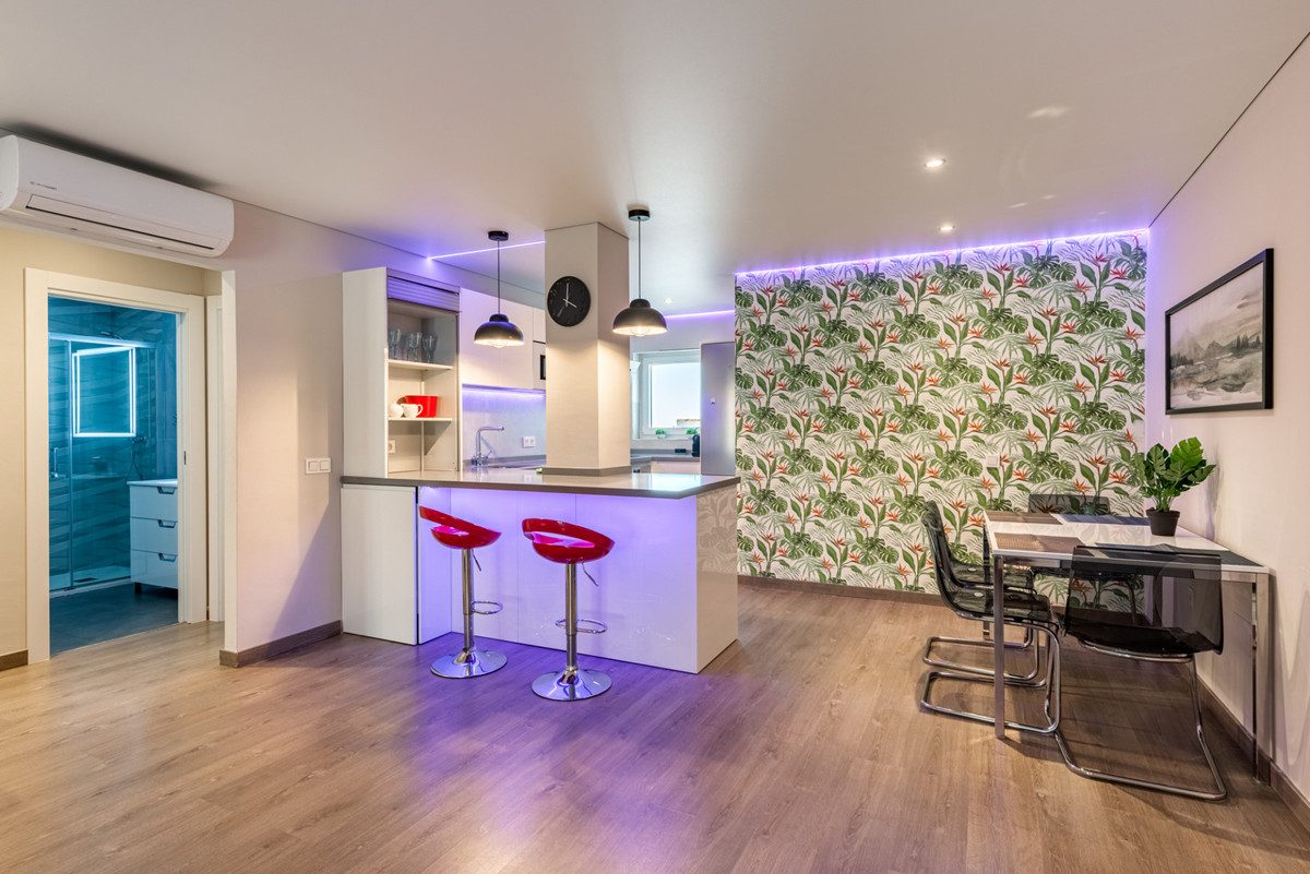 Middle Floor Apartment in Benalmadena, Costa del Sol – 2 beds – 350000 € - photo 1 of 16