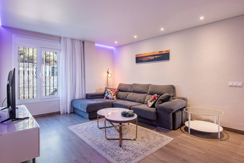 Middle Floor Apartment in Benalmadena, Costa del Sol – 2 beds – 350000 € - photo 8 of 16