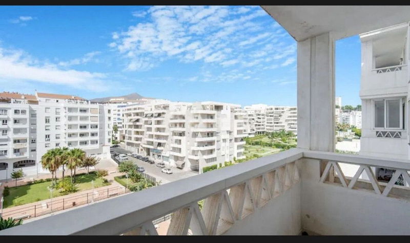Middle Floor Apartment in Marbella, Costa del Sol – 3 beds – 390000 €