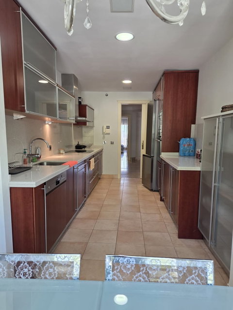 Middle Floor Apartment in Marbella, Costa del Sol – 3 beds – 1100000 € - photo 16 of 21