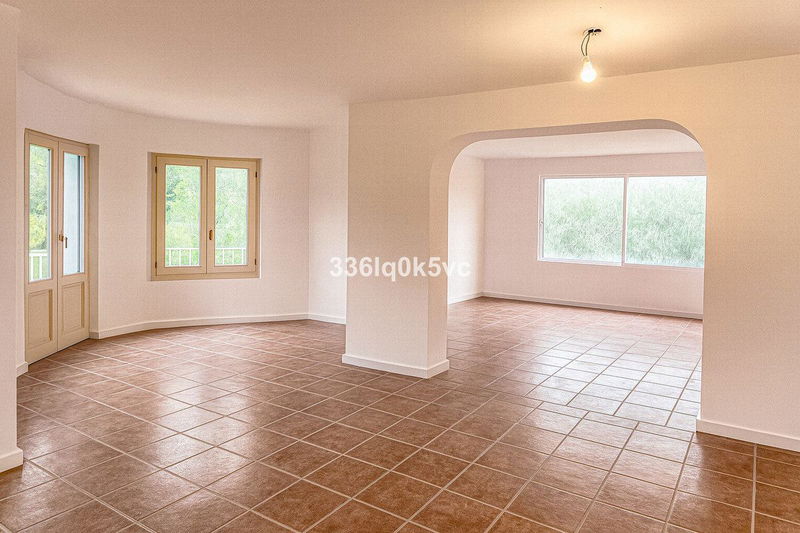 Detached Villa in Benahavís, Costa del Sol – 5 beds – 880000 €