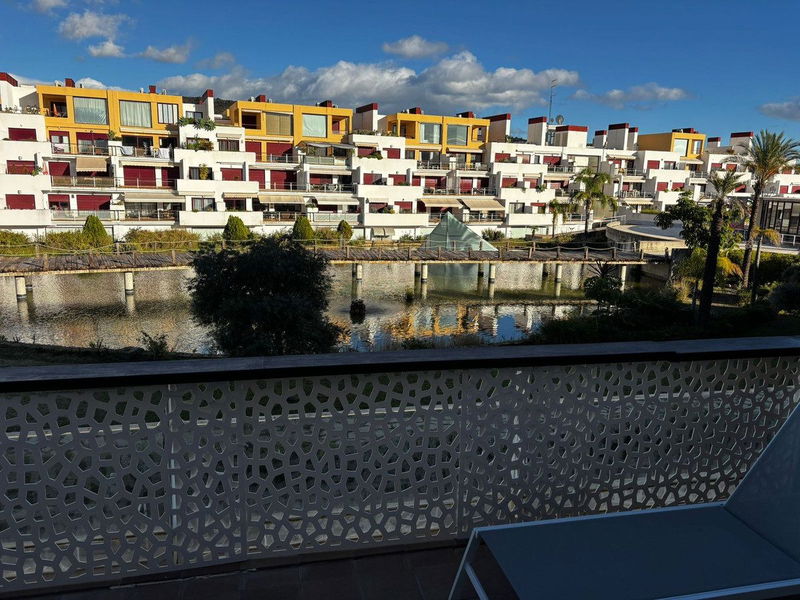 Middle Floor Apartment in Benahavís, Costa del Sol – 1 beds – 285000 €