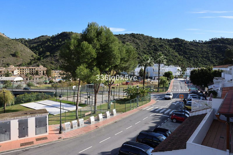 Penthouse in Benahavís, Costa del Sol – 2 beds – 320000 €
