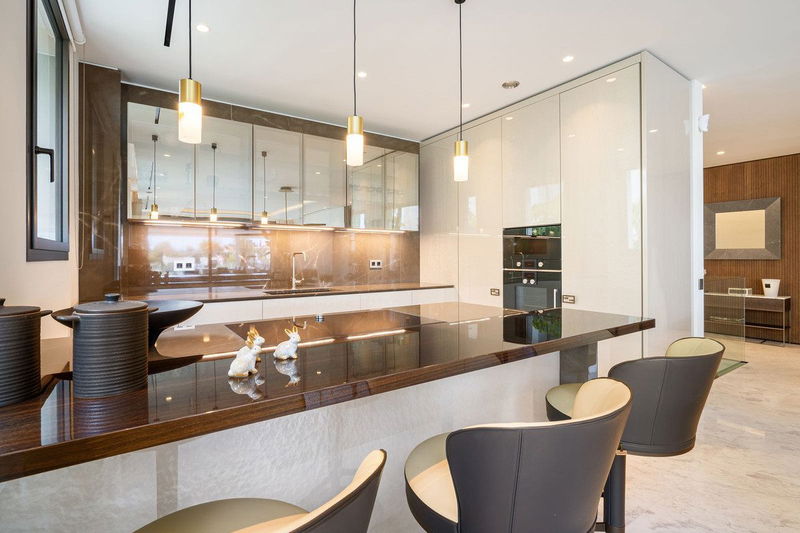 Ground Floor Apartment in Marbella, Costa del Sol – 5 beds – 6395000 €