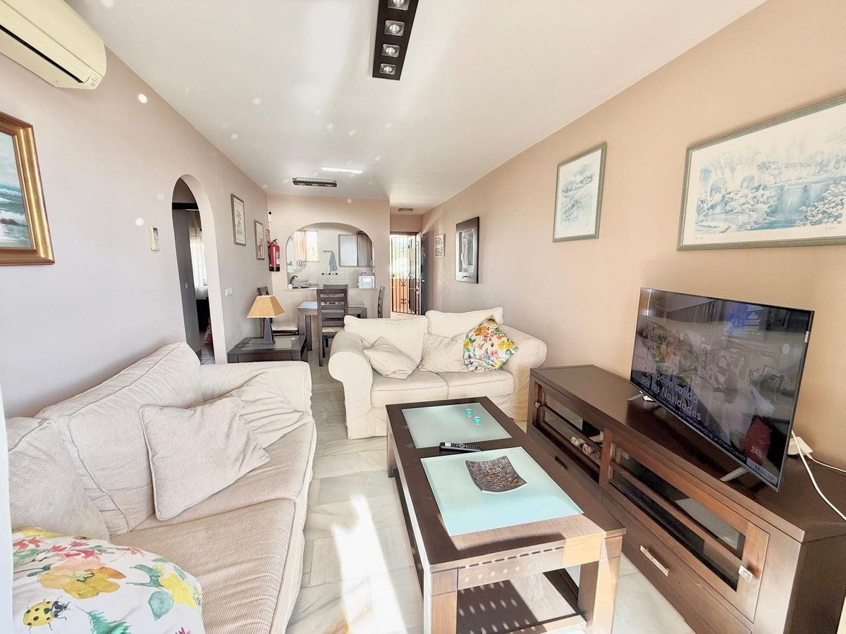 Top Floor Apartment in Mijas, Costa del Sol – 2 beds – 319000 € - photo 9 of 18
