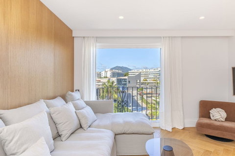 Middle Floor Apartment in Marbella, Costa del Sol – 2 beds – 649000 € - photo 8 of 45
