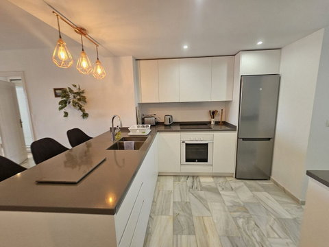 Middle Floor Apartment in Mijas, Costa del Sol – 2 beds – 275000 € - photo 3 of 17