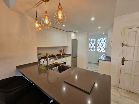 Middle Floor Apartment in Mijas, Costa del Sol – 2 beds – 275000 € - photo 4 of 17
